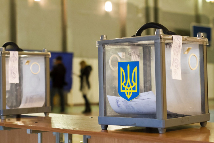 В избирательных округах Харькова не досч…