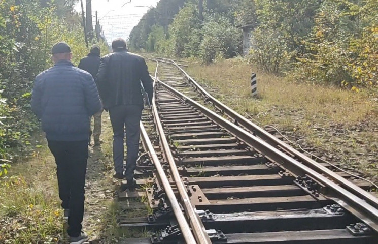 На Львівщині чоловік розбирав залізницю…