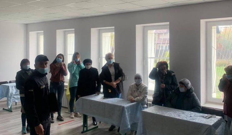 Як виборчі дільниці у Львівській області…