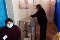На Луганщині у скринці для голосування в…