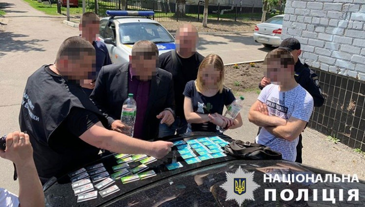 На Дніпропетровщині на хабарі затримали…