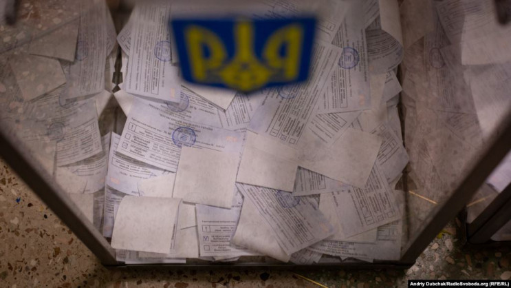 Батьки Зеленського відповіли на запитанн…