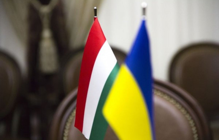 Венгерского чиновника не пустили в Украи…