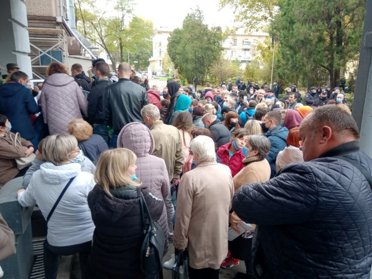 Ні лавочок, ні вбиралень: У Запоріжжі со…