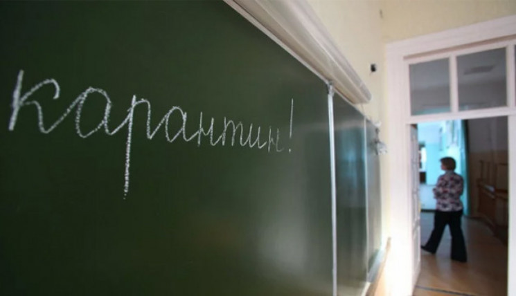 У Криму понад дві тисячі школярів перебу…
