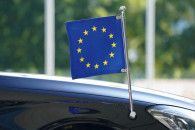 Решение КСУ: ЕС может приостановить безв…