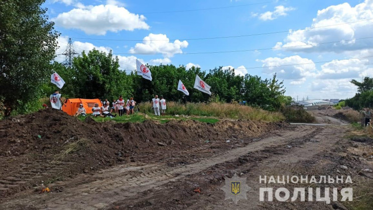 В Харькове молодчики напали на журналист…