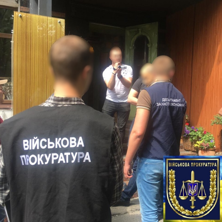 У Чернігові депутат міськради та чиновни…