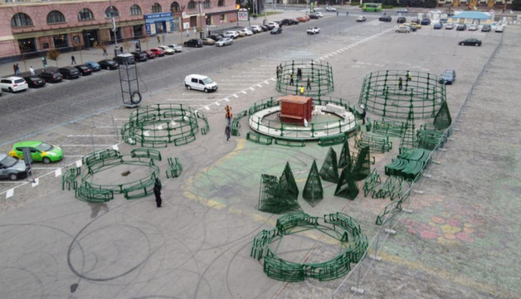 Главную площадь Харькова готовят к новог…
