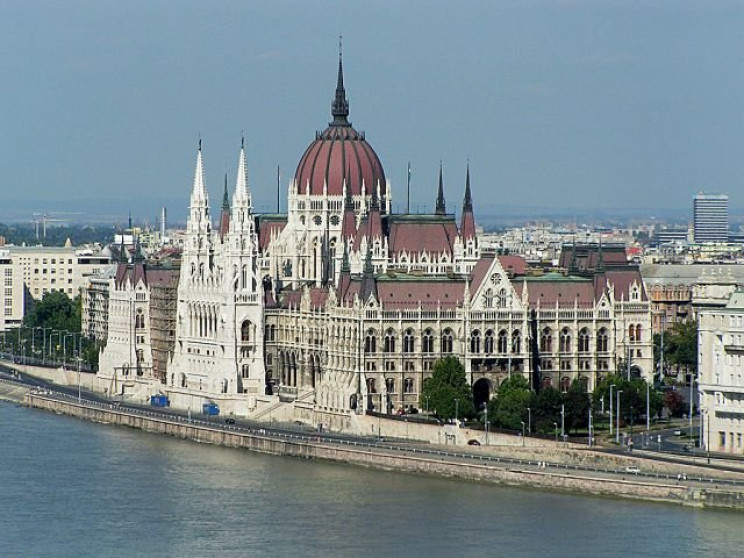 Венгрия надеется, что Зеленский поможет…