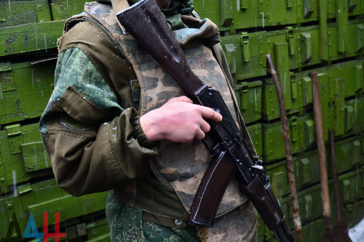 В "ДНР" хворих на COVID-19 бойовиків кид…