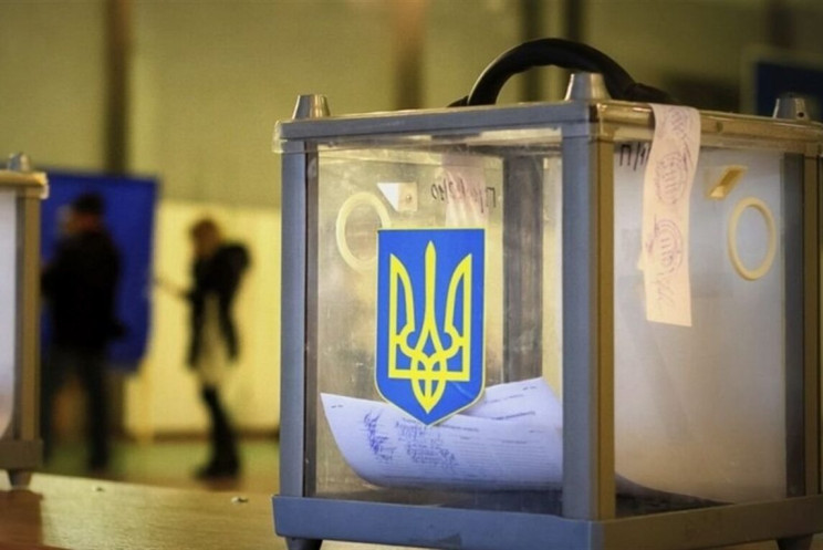 В Украине в 11 местных советах до сих по…
