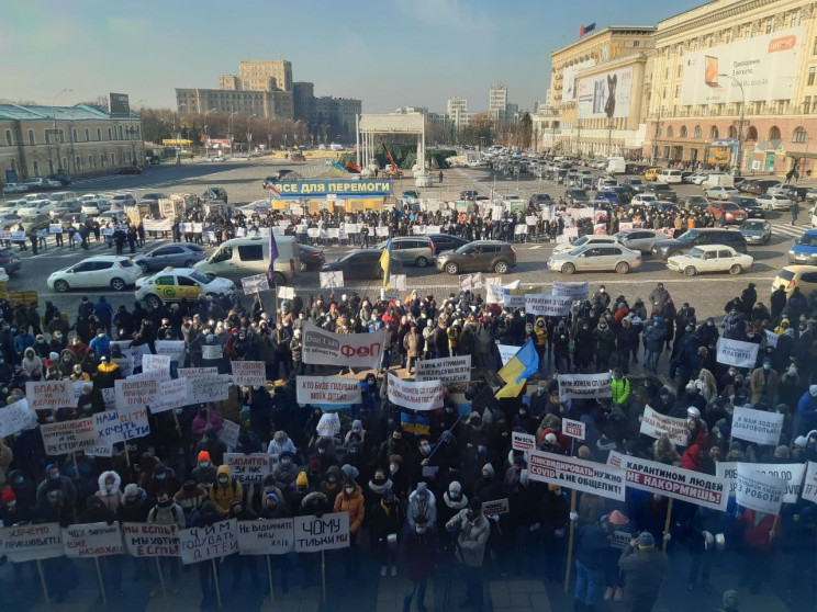 В Харькове более 500 граждан пикетируют…