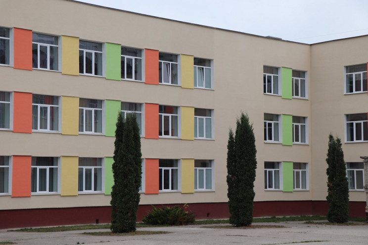 Сумські школярі з понеділка повертаються…