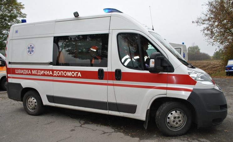 У cелі біля Львова п'яна компанія напала…