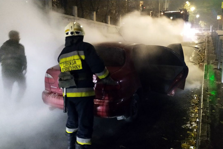 На Днепропетровщине вспыхнули три автомо…