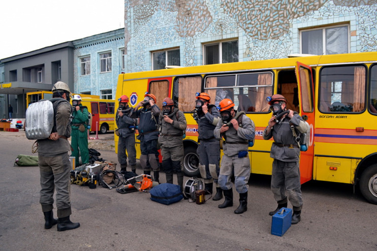 У "ДНР" після пожежі на шахті Скочинсько…