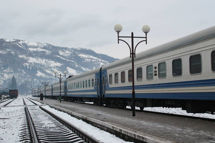 На свята із Одеси в Карпати запустять пр…