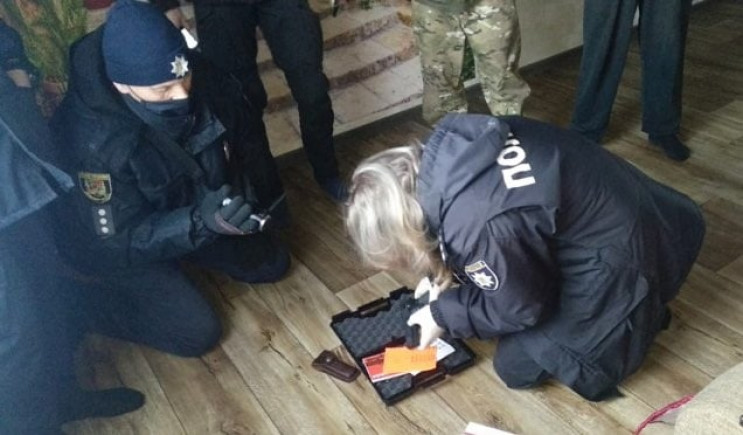 На Луганщині у чоловіка виявили гранати…