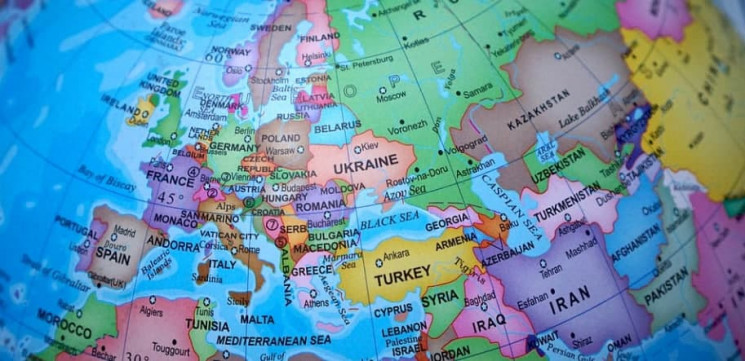 Україна оновила список країн "червоної"…