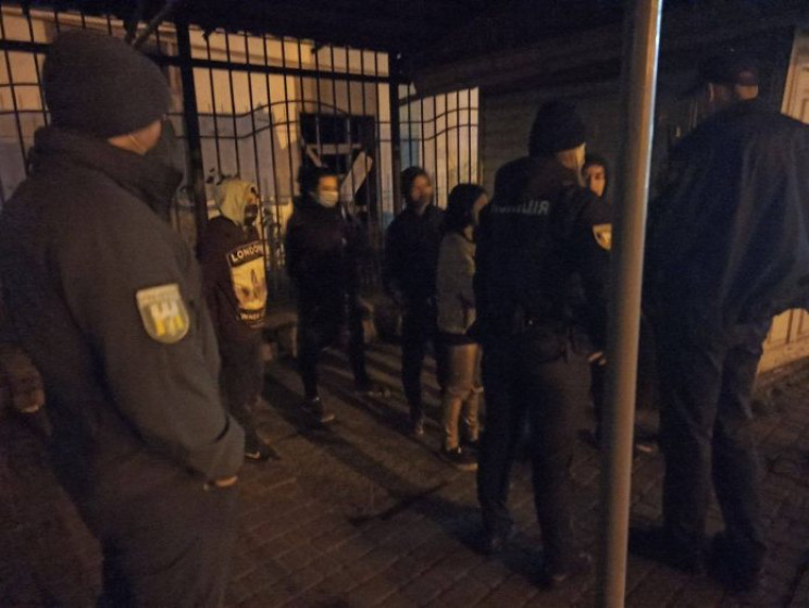 У Франківську затримали ромів із Закарпа…
