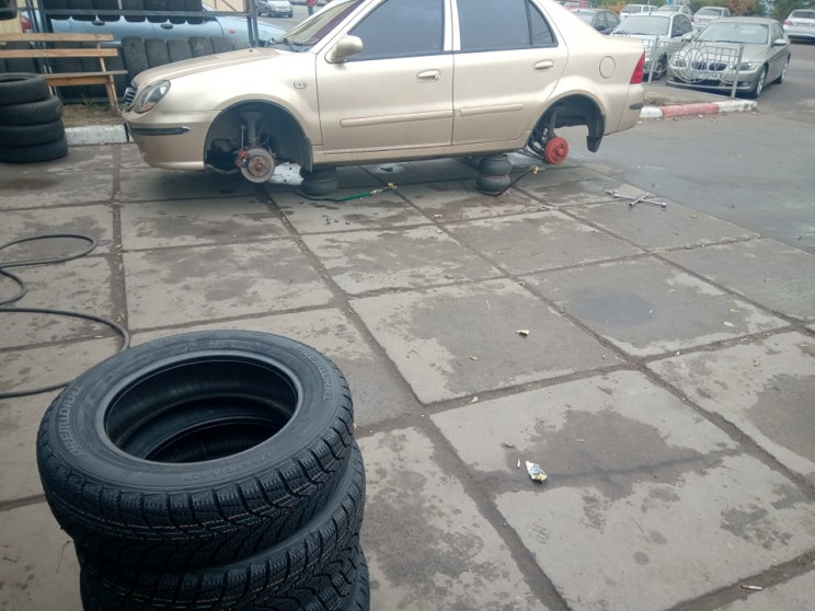 Скільки коштує замінити в автомобілі літ…