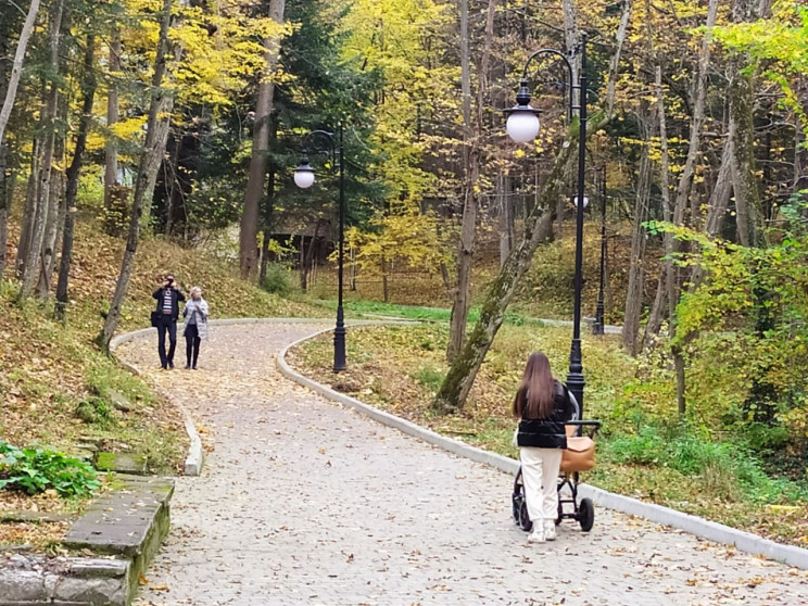 Який вигляд має осінь у курортному Труск…