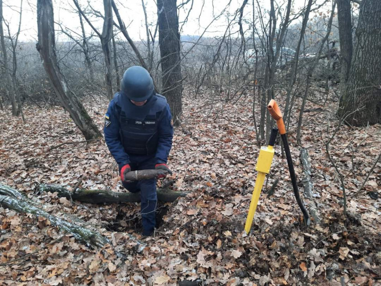 Харківські піротехніки за добу розмінува…