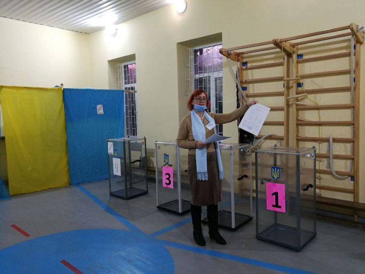 У Львові члени виборчих комісій ігноруют…