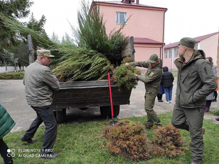 У Летичеві відбулася акція "Посади дерев…