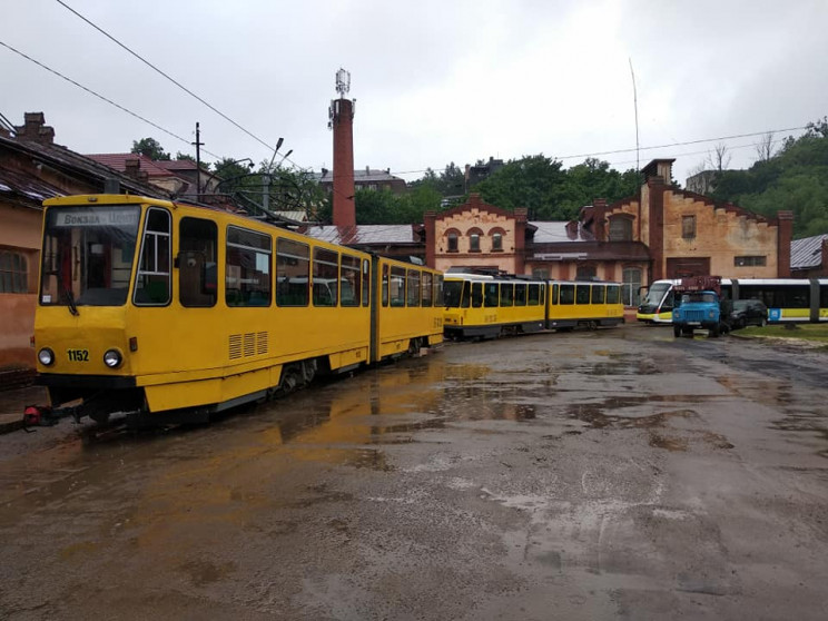 Куди львів'янам скаржитися на негаразди…