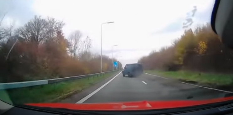 З'явилося відео аварії футболіста лондон…