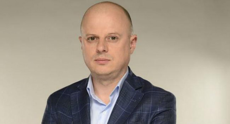 Відомий телекоментатор з іронією запропо…