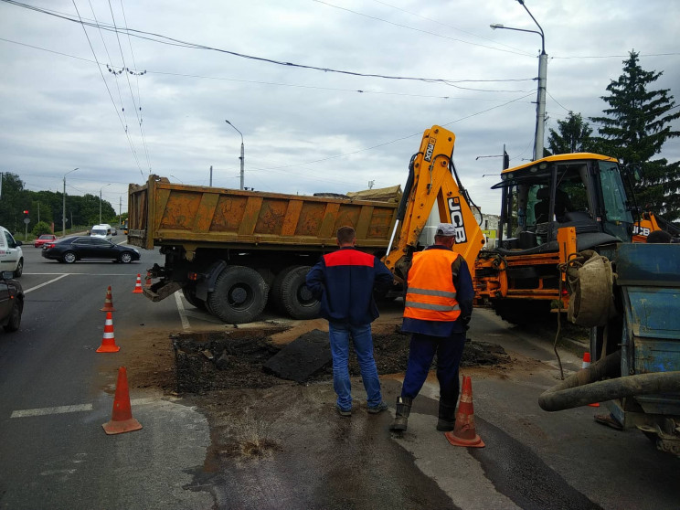 "Полтававодоканал" ремонтирует водопрово…