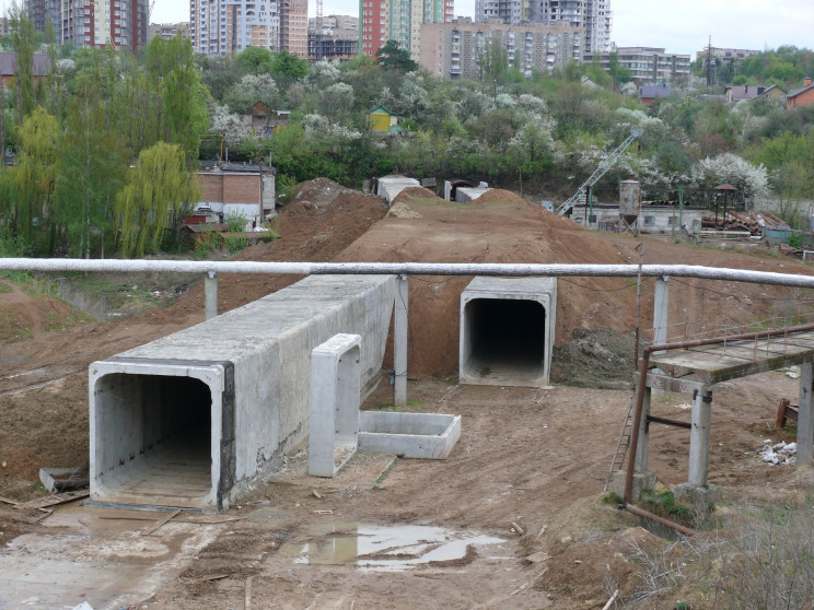 В Харькове будет продолжено строительств…