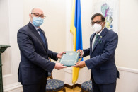 В Украине начал работу новый посол Пакис…