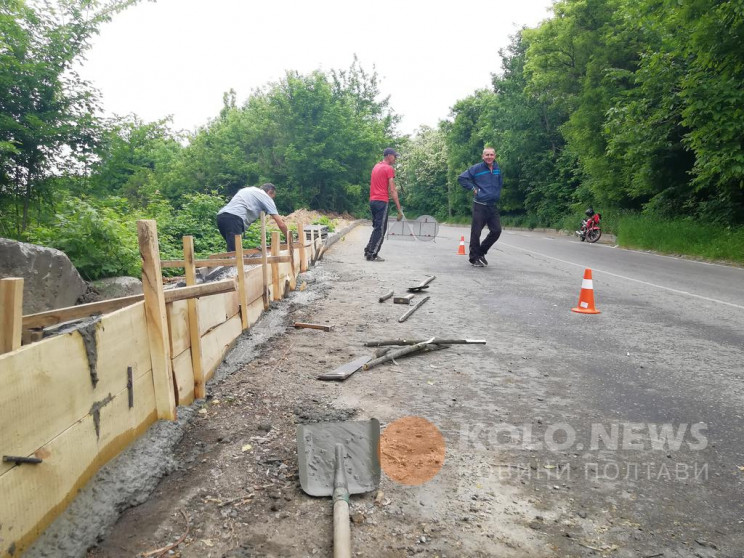 В Полтаве укрепляют "серпантин" на Черво…