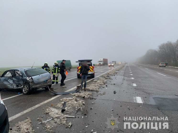На трассе Киев-Одесса столкнулись два ав…