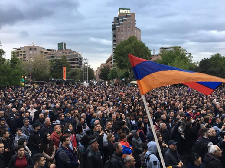 Вірменська опозиція вимагає від Пашиняна…