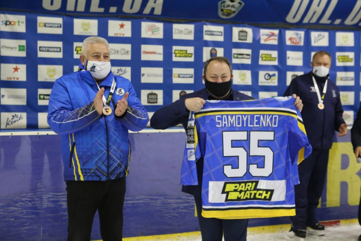 В украинском хоккейном клубе новый прези…