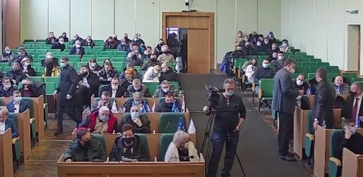 У Слов'янську робота нової міськради поч…