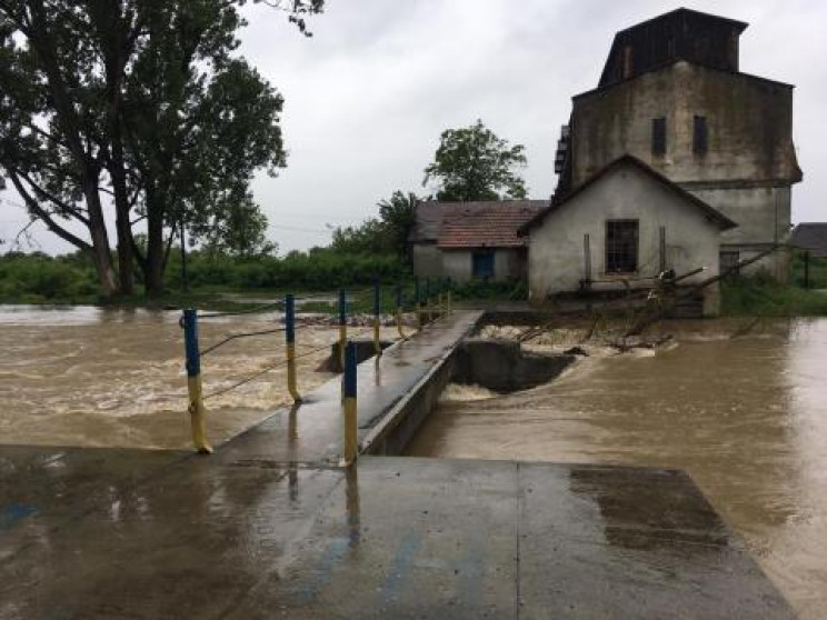 В двух районах Закарпатья устанавливают…