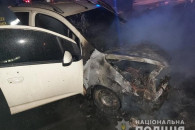 Одесситке дотла сожгли авто во дворе соб…