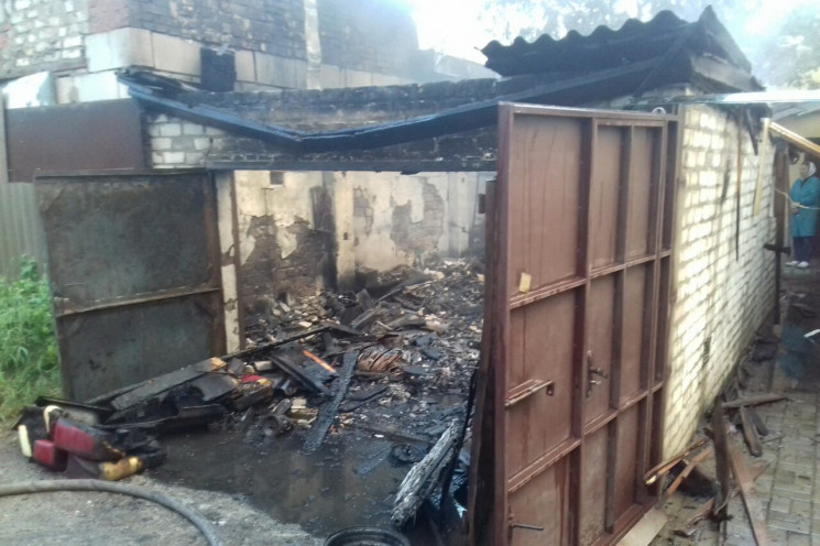 В Харькове сгорел частный гараж…