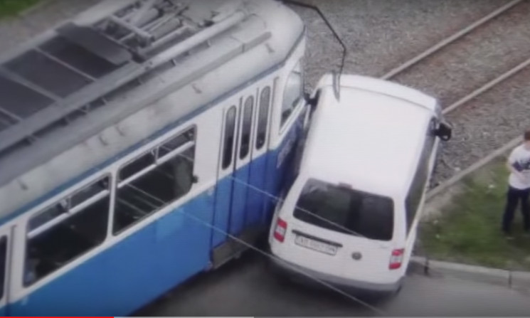 У Вінниці ще один трамвай потрапив у ДТП…