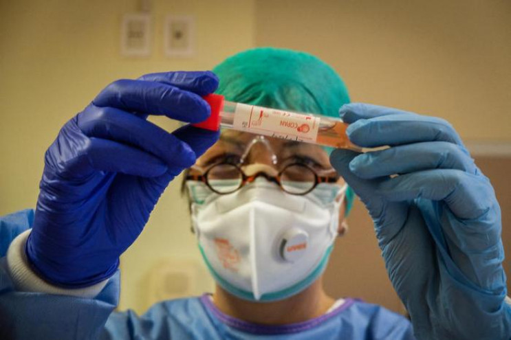 Мікробіолог, який відкрив вірус Ебола, п…