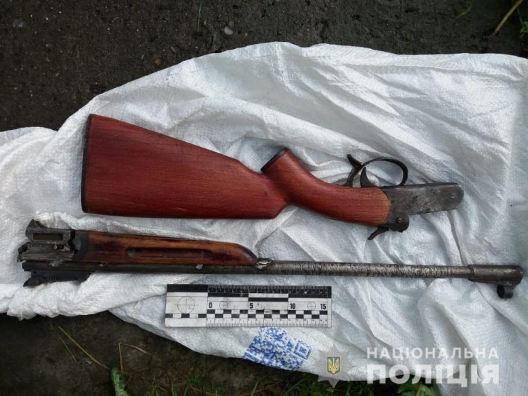 На Іршавщині поліція знайшла зброю у кур…