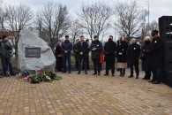 У Києві відкрили пам’ятний знак жертвам…
