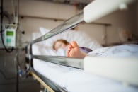 На Харьковщине почти 60 детей госпитализ…