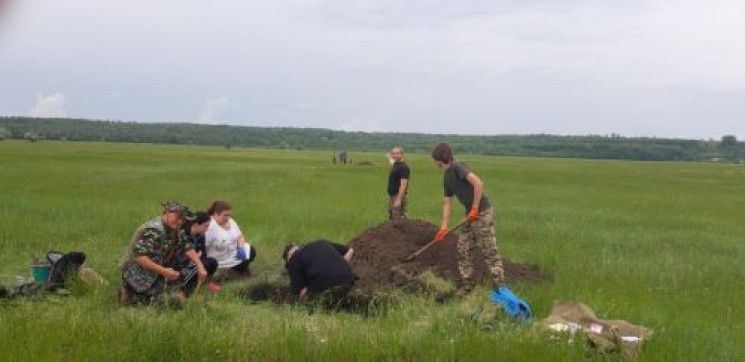 На запорізькій "Кам'яній могилі" шукають…